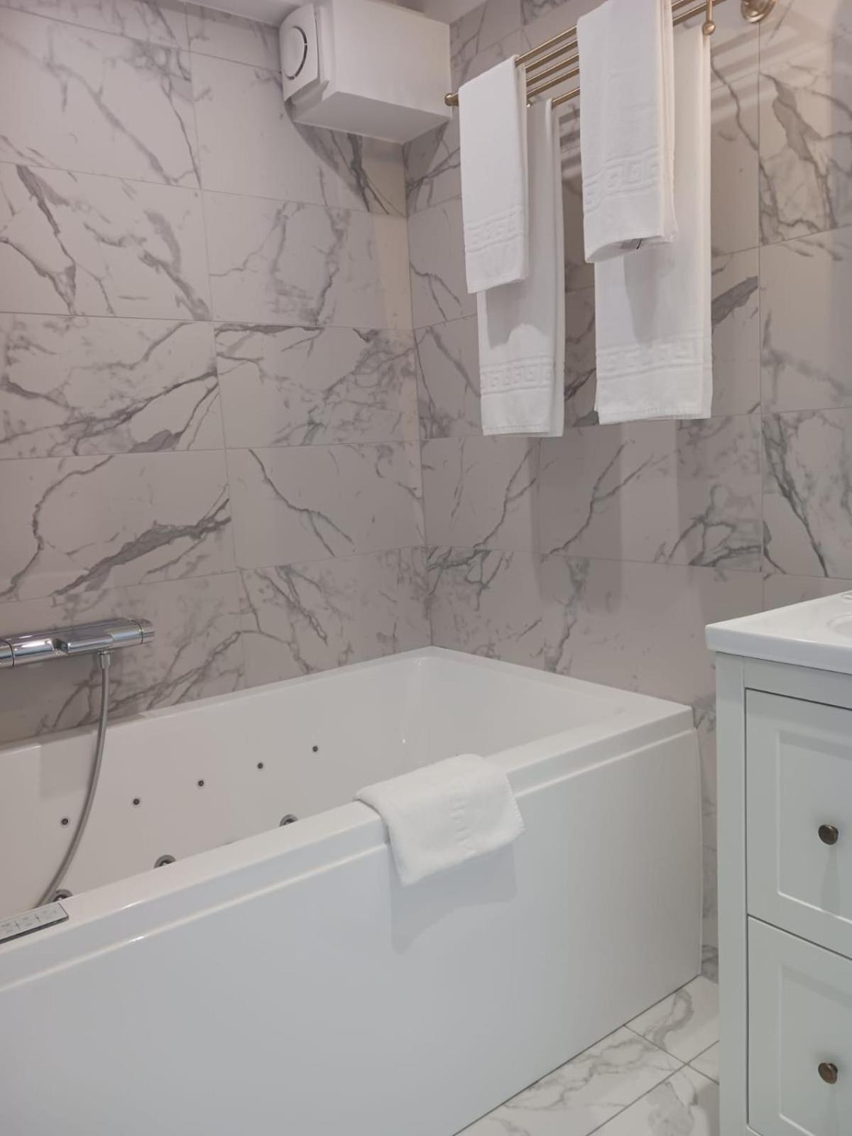Touraco Bed & Breakfast Villars-les-Dombes Luaran gambar