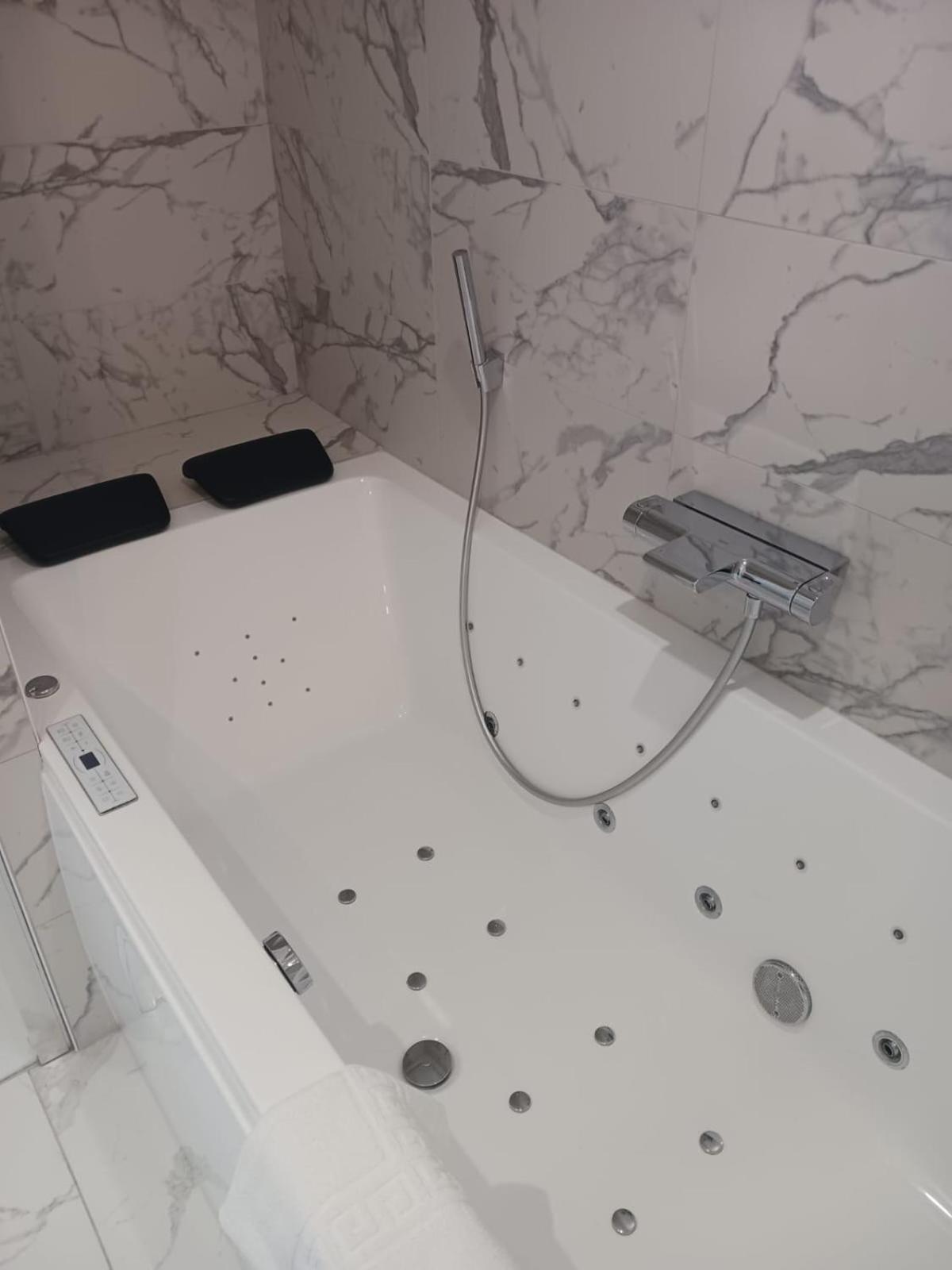 Touraco Bed & Breakfast Villars-les-Dombes Luaran gambar